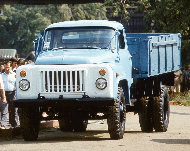 ГАЗ-53-12